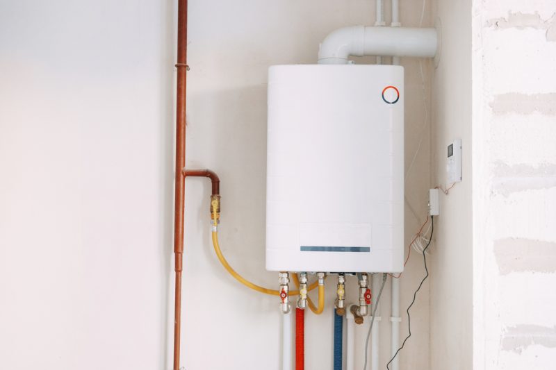 what is instantaneous hot water?